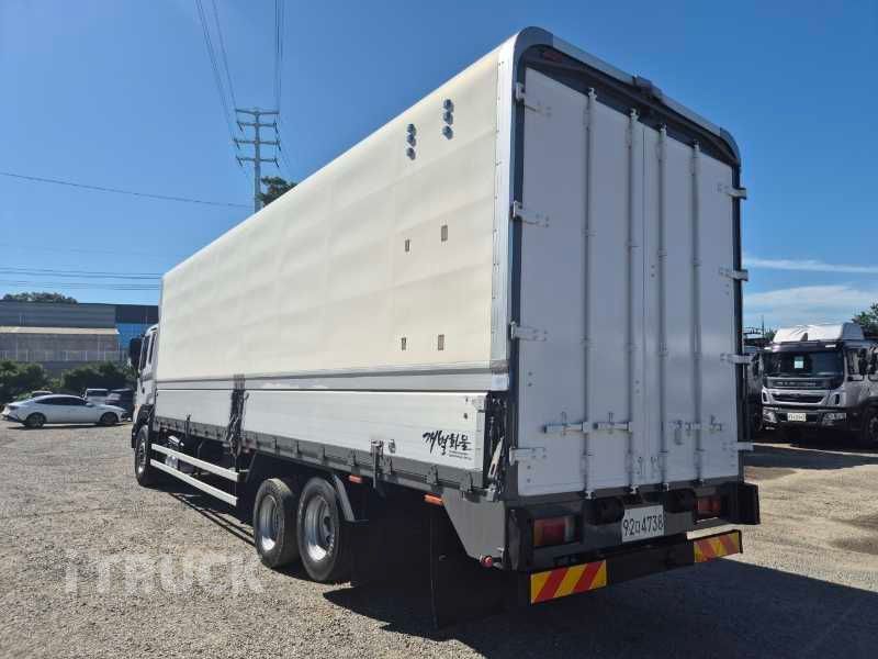 현대 메가트럭 와이드캡 300 후축 윙바디 6.5톤 수동 1