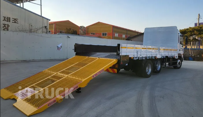 현대 메가트럭 250 앞축 카고 4.5톤 수동 5