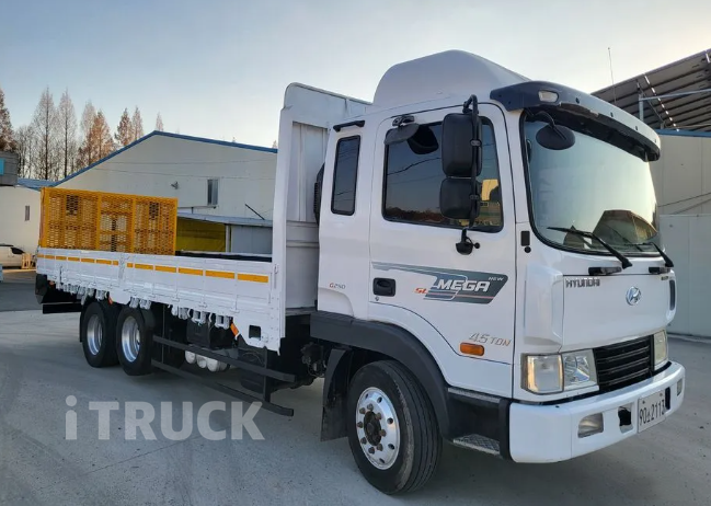 현대 메가트럭 250 앞축 카고 4.5톤 수동 2