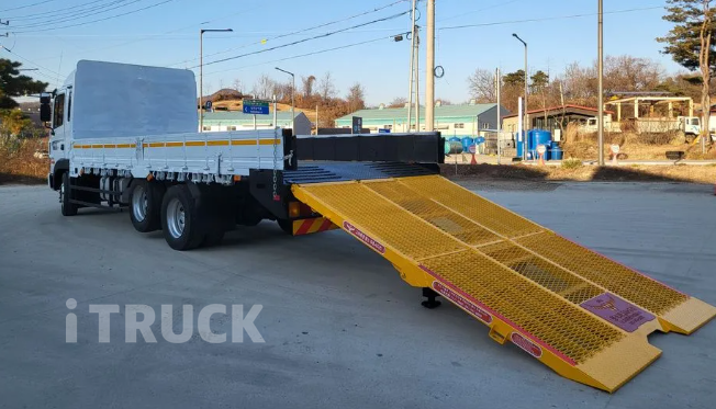 현대 메가트럭 250 앞축 카고 4.5톤 수동 6