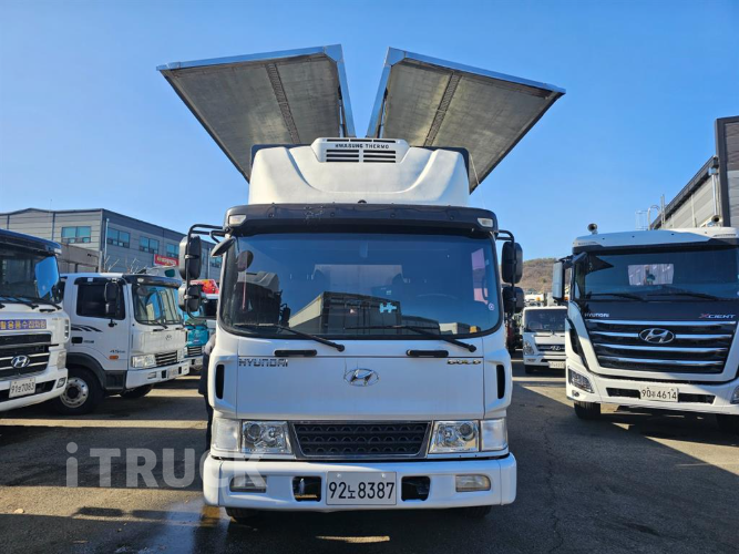 현대 메가트럭 280 십바리 냉장윙 4.5톤 수동 6