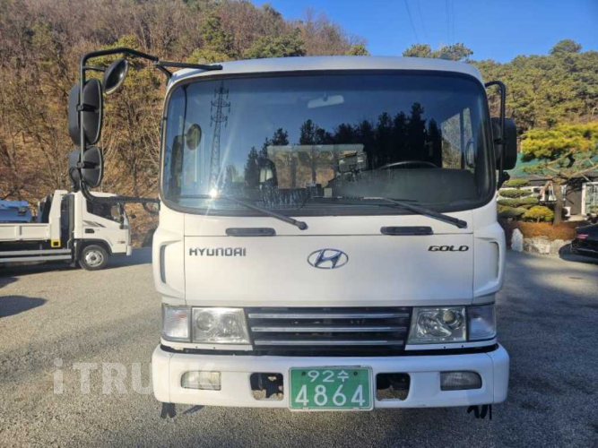 현대 메가트럭 235 단바리 카고 5톤 수동 1