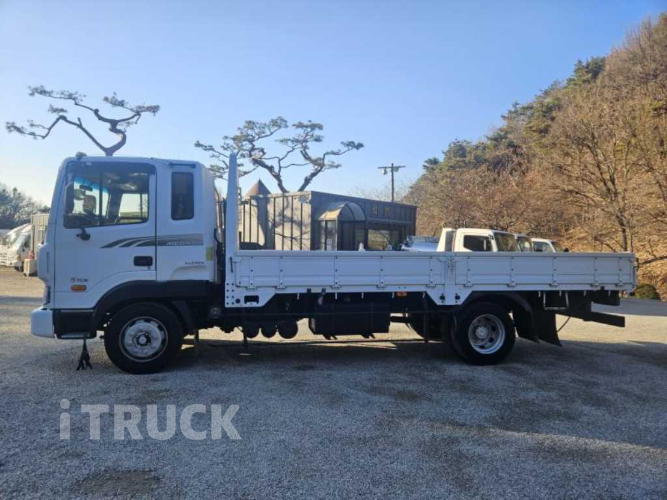 현대 메가트럭 235 단바리 카고 5톤 수동 3