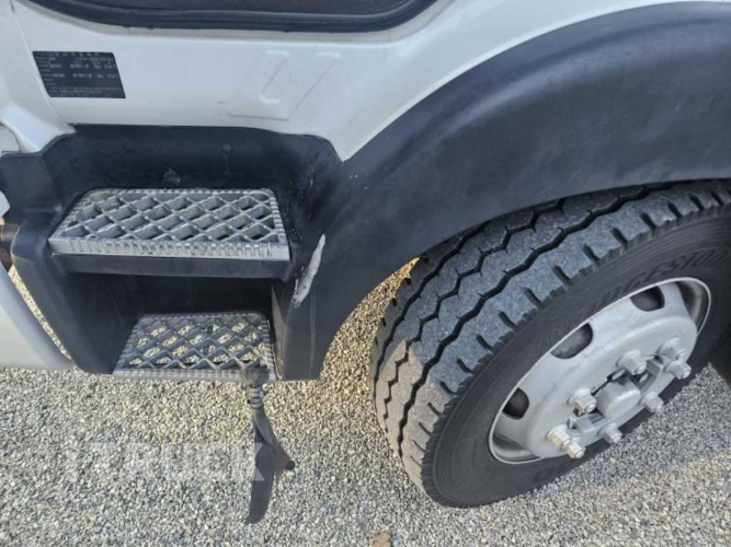 현대 메가트럭 235 단바리 카고 5톤 수동 13