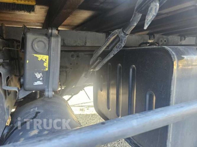 현대 메가트럭 235 단바리 카고 5톤 수동 9