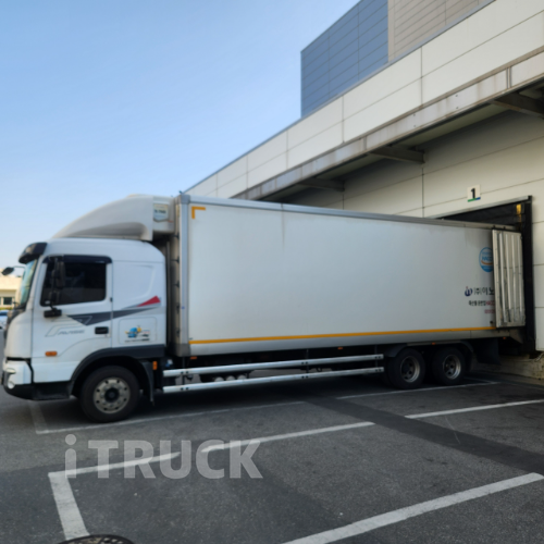 현대 파비스 300 후축 냉동탑 7.5톤 오토 4