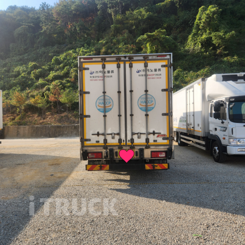 현대 파비스 300 후축 냉동탑 7.5톤 오토 2