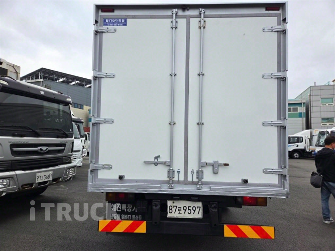 현대 메가트럭 3.5톤 광폭 냉동탑 5