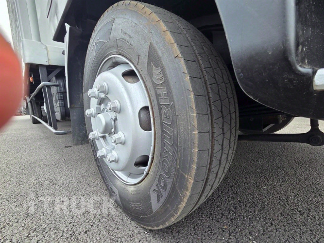 현대 메가트럭 3.5톤 광폭 냉동탑 12