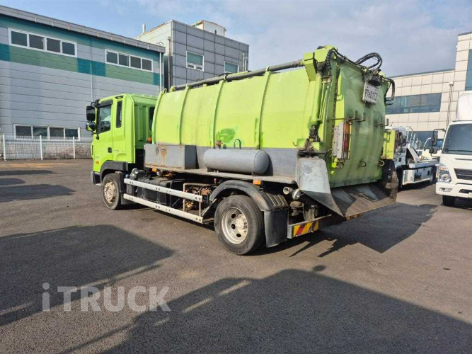 현대 음식물차 메가트럭 7.5톤 덤프식 배출 2