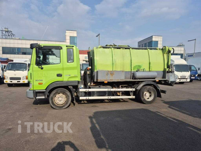 현대 음식물차 메가트럭 7.5톤 덤프식 배출 1