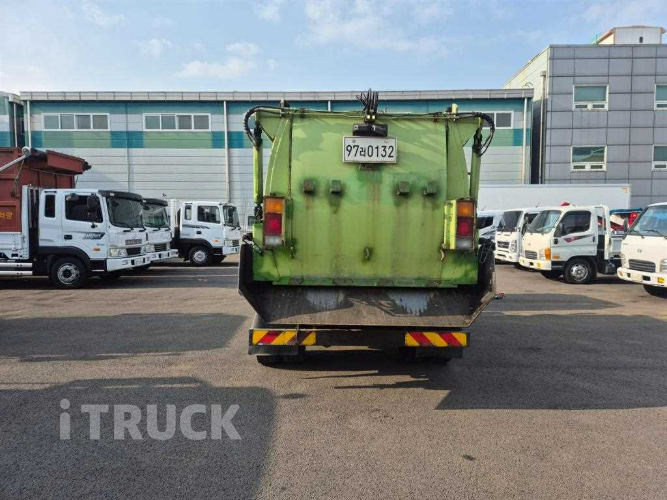 현대 음식물차 메가트럭 7.5톤 덤프식 배출 3