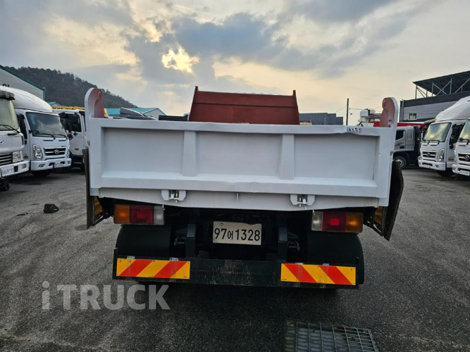 현대 메가트럭 화물덤프 5톤 4