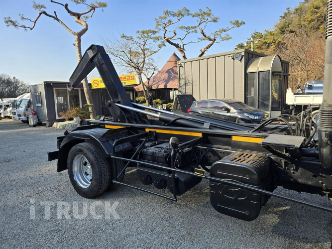 현대 메가트럭 암롤 250 5톤 수동 단바리 7