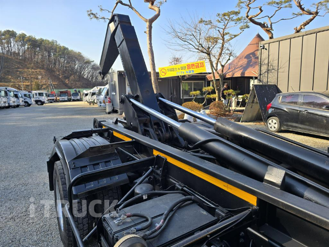 현대 메가트럭 암롤 250 5톤 수동 단바리 8