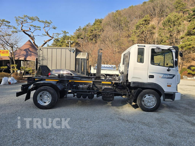 현대 메가트럭 암롤 250 5톤 수동 단바리 3