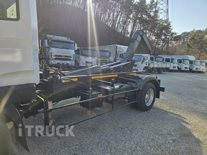 현대 메가트럭 암롤 250 5톤 수동 단바리 6