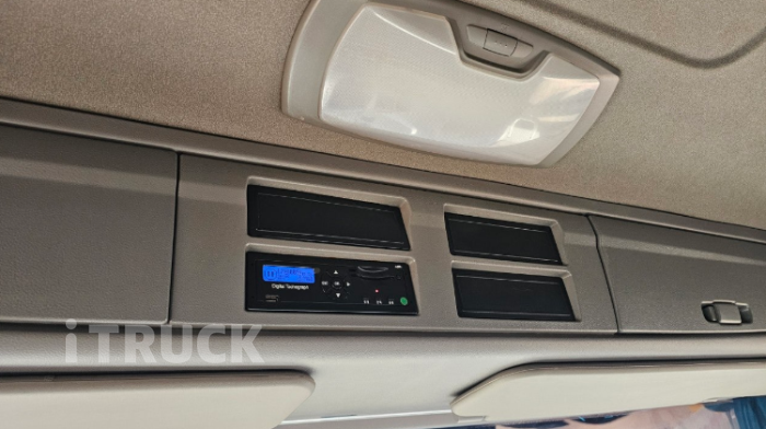 벤츠 아록스 299 후축 윙바디 7.5톤 오토 리타더 13