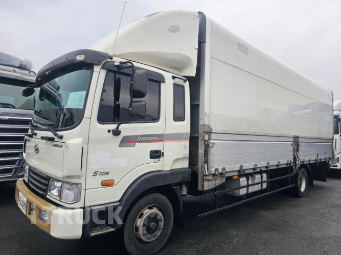 현대 메가트럭 260 단바리 윙바디 5톤 수동 1