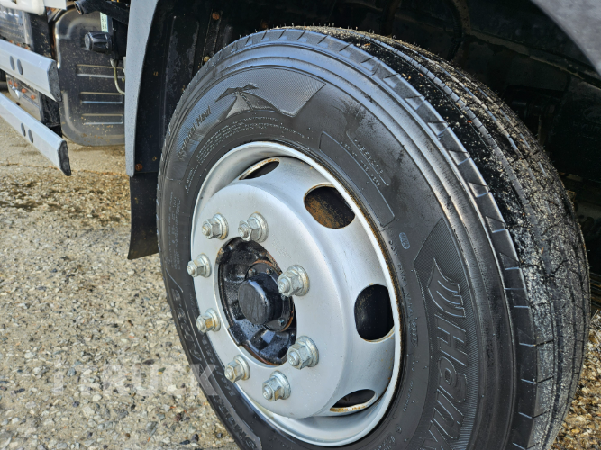 현대 메가트럭 280 단바리 카고 5톤 수동 9