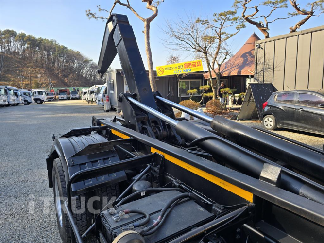 현대 메가트럭 암롤 250 5톤 수동 단바리 9