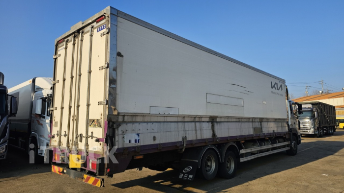 현대 메가트럭 와이드캡 300 후축 냉장윙 10.1톤 수동 2