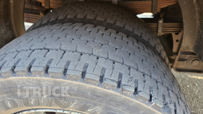 현대 메가트럭 와이드캡 300 후축 냉장윙 10.1톤 수동 6