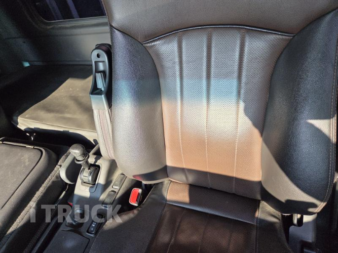 현대 메가트럭 280 단바리 카고 4.5톤 수동 6