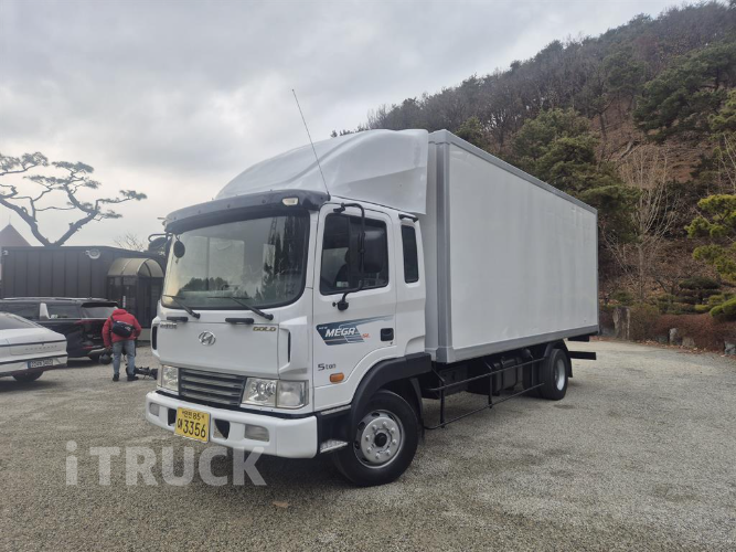 현대 메가트럭 250 단바리 익스하이탑 5톤 수동 1