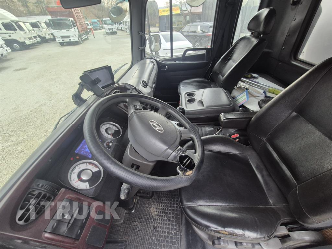 현대 메가트럭 250 단바리 익스하이탑 5톤 수동 6