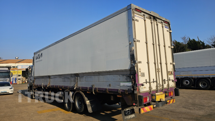 현대 메가트럭 와이드캡 300 후축 냉장윙 10.1톤 수동 5