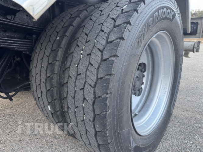 현대 살수차 메가트럭 스텐탱크 8,000L 수동 15