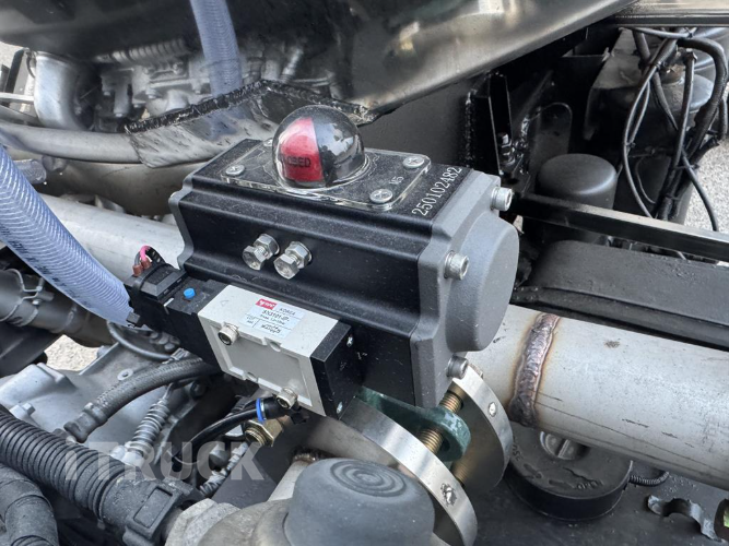 현대 살수차 메가트럭 스텐탱크 8,000L 수동 10