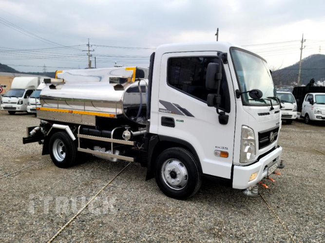 현대 살수차 올뉴마이티 수동 1