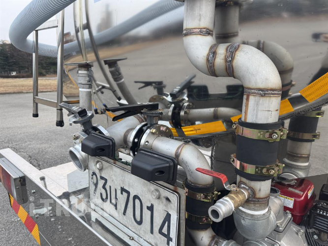 현대 살수차 메가트럭 스텐탱크 8,000L 수동 11