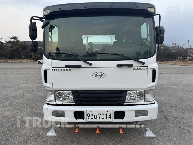 현대 살수차 메가트럭 스텐탱크 8,000L 수동 2