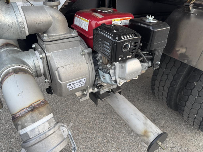 현대 살수차 메가트럭 스텐탱크 8,000L 수동 12