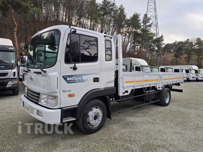 현대 메가트럭 250 단바리 카고 4.5톤 수동 1