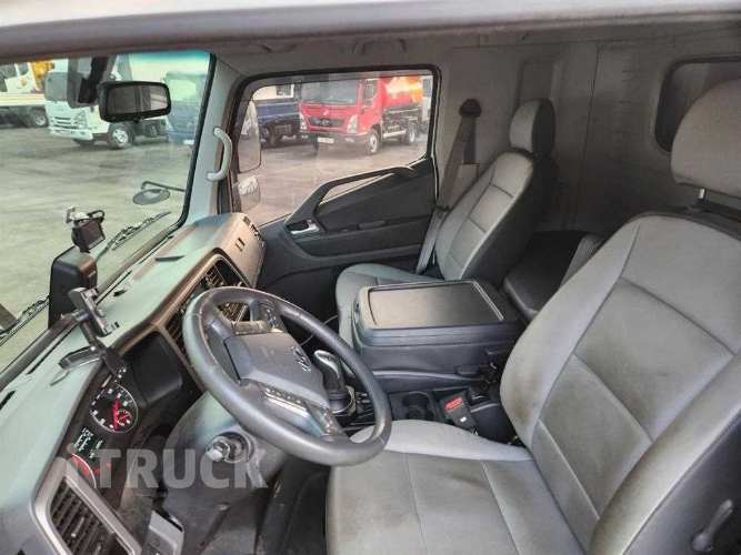 현대 메가트럭 4톤 광폭 카고 슈퍼캡 13