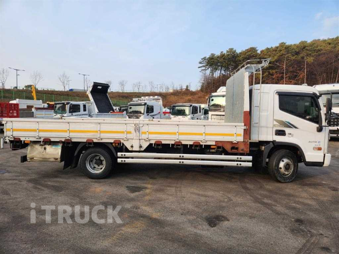 현대 메가트럭 4톤 광폭 카고 슈퍼캡 4