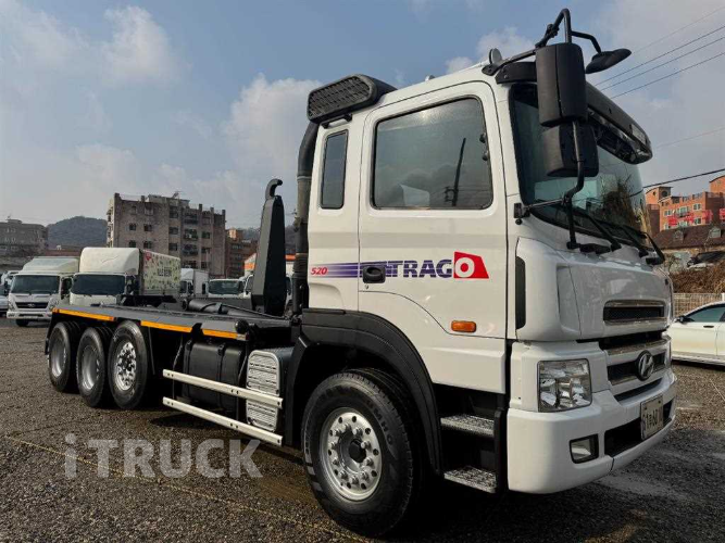 현대 트라고 암롤 420 25톤 수동 앞축 0