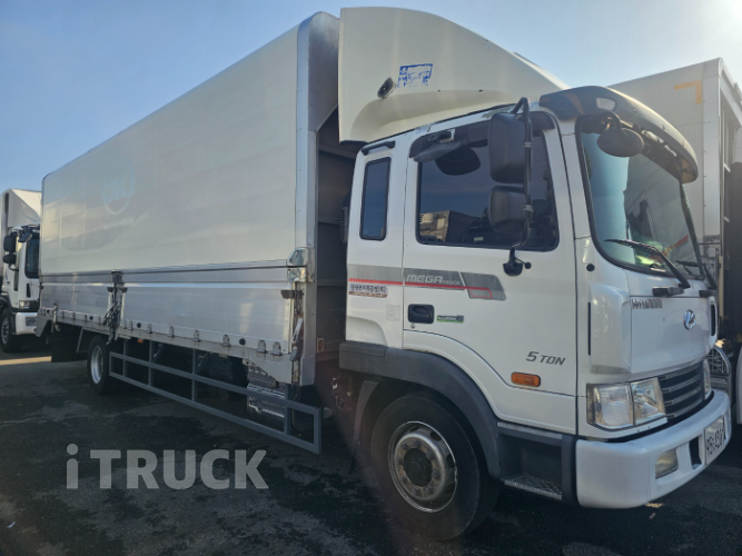 현대 메가트럭 280 단바리 윙바디 5톤 수동 2