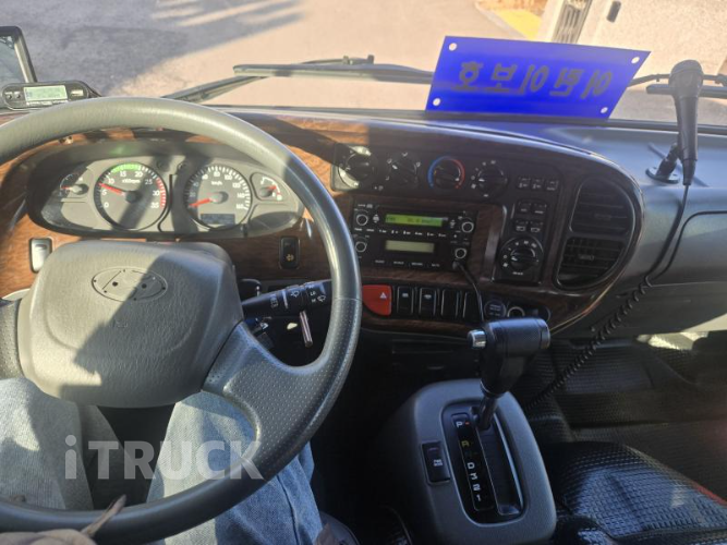 현대 버스 39인승 11