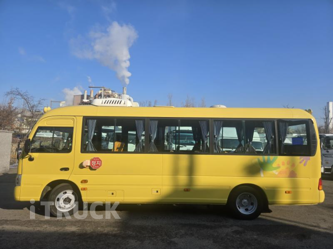 현대 버스 39인승 3