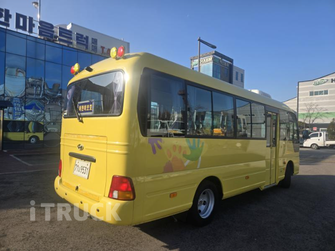 현대 버스 39인승 5