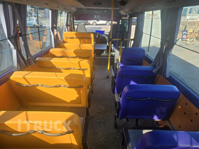 현대 버스 39인승 9