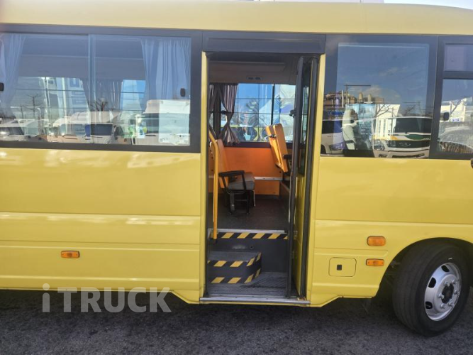 현대 버스 39인승 7