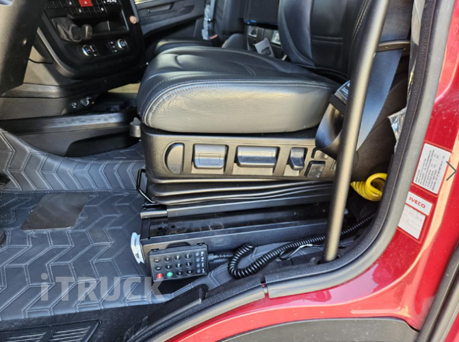 이베코 S-WAY 570 앞축 윙바디 25톤 오토 6