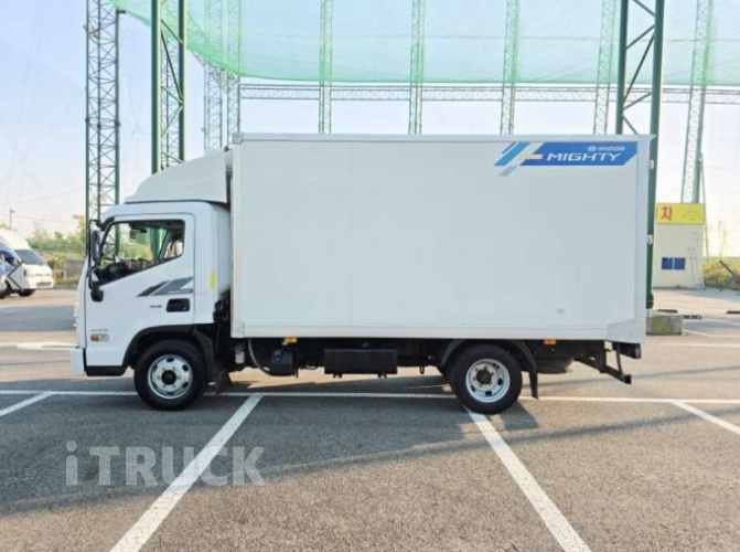 현대 올뉴마이티 2.5톤 냉동탑 5