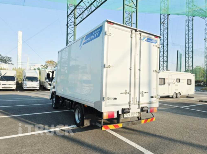 현대 올뉴마이티 2.5톤 냉동탑 7